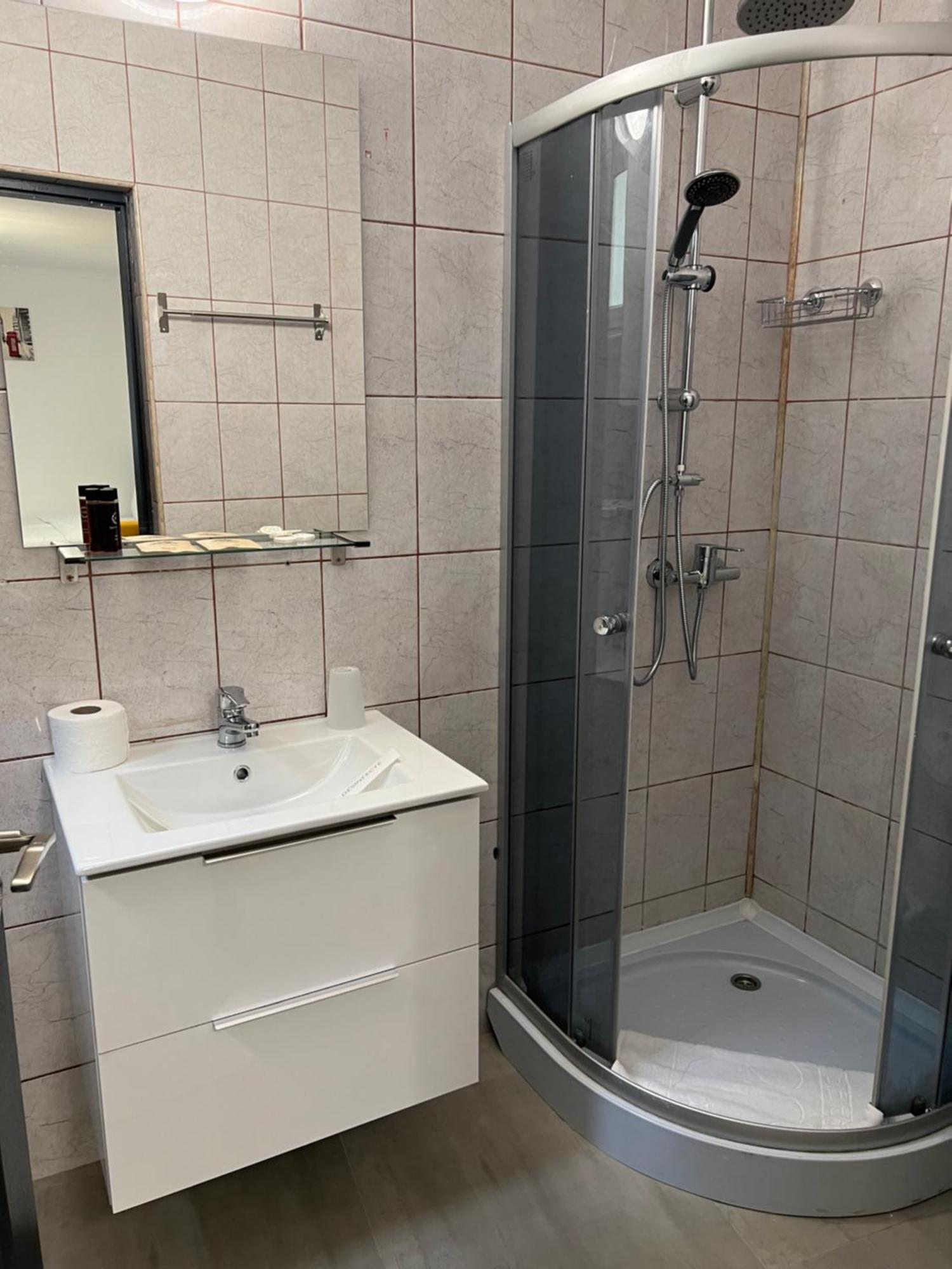 Ndl Downtown Apartment Cluj-Napoca Luaran gambar
